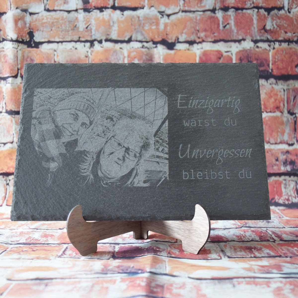 Gedenktafel aus Schiefer